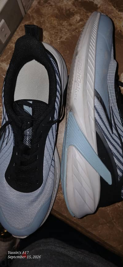 Anta original shoes slightly used