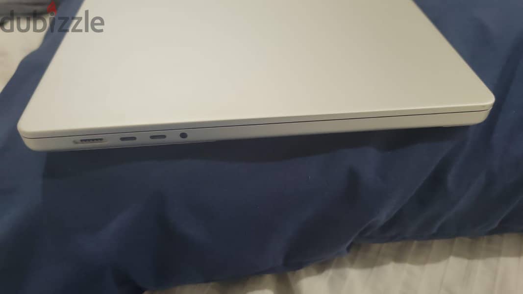 MacBook Pro M2 Max 16 inch 4