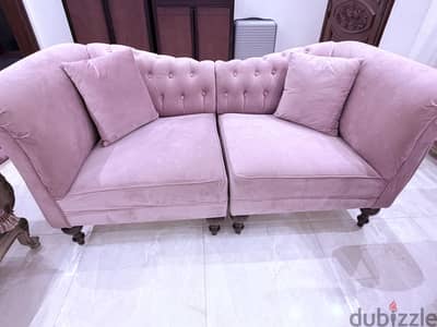 كنبة عبارة عن ٢ فوتيه