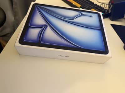 IPad Air m2 128gb 8gb ram wifi+cellular 93% battery with everything