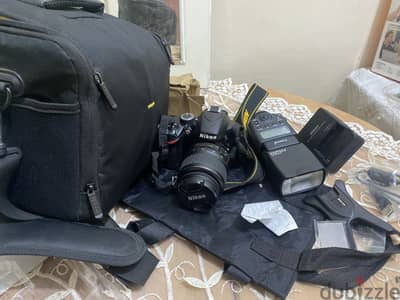 فرصة لمحبي ومبتدئين التصوير | كاميرا نيكون d3200 كيت كامل بحالة الزيرو