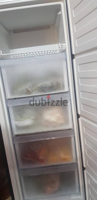 ديب فريزر بيكو اسود