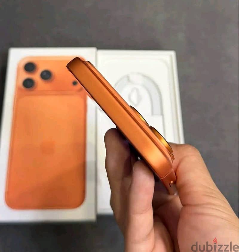 Apple - iPhone 17 Pro Max 2