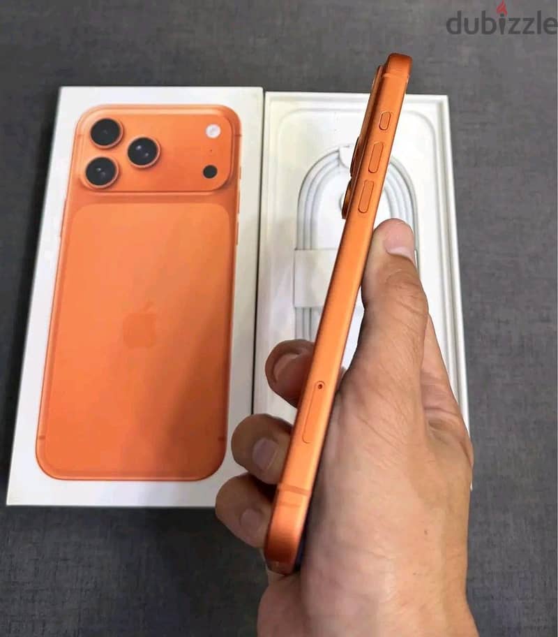 Apple - iPhone 17 Pro Max 4