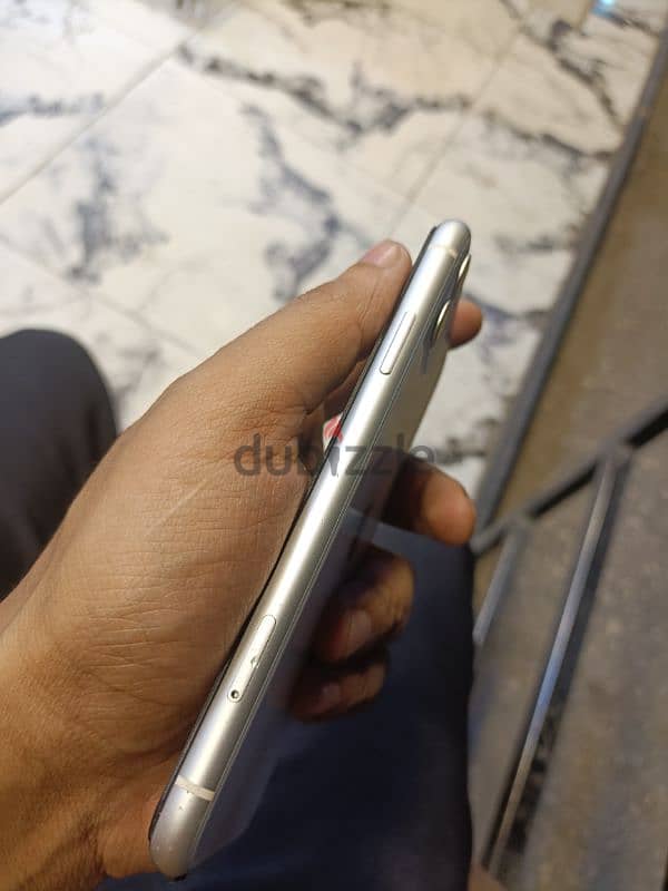 iphone 11 128G 3