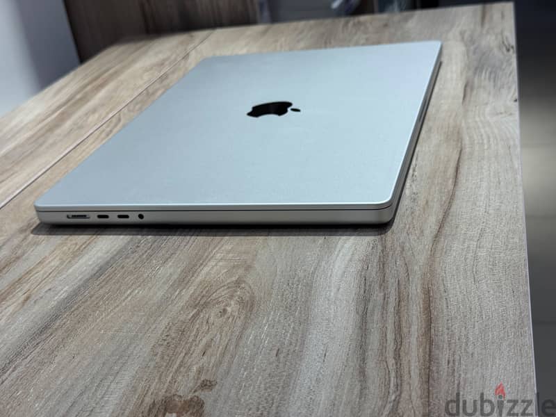 MacBook Pro 16" M1 Pro 512GB/32GB 3
