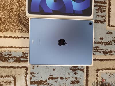 iPad Air 5 M1 10.9” + Apple Pencil أصلي – حالة ممتازة