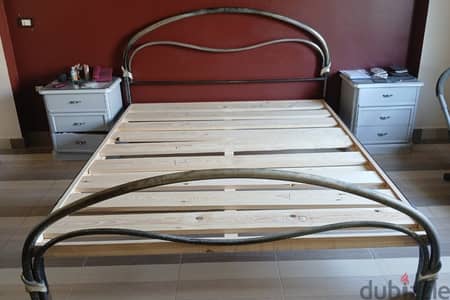 King size bed