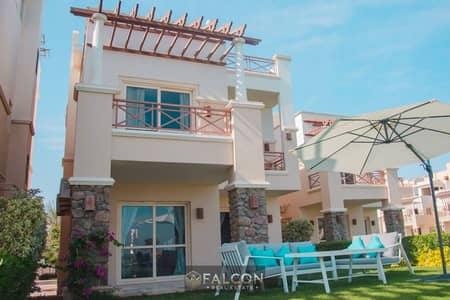 125m² two-story chalet (fully finished - sea view) in Blue Blue Ain Sokhna, minutes from La Vista Gardens and Telal Sokhna.
