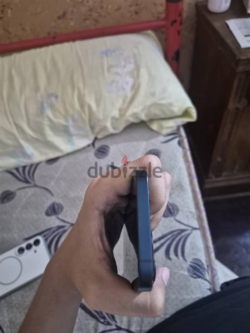 Apple - iPhone 13 2