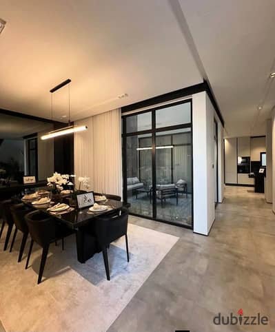 لوكيشين مميز فيلا استاندالون 3 طوابق Fully finished + private pool بالتقسيط او خصم 64 % فوري للبيع علي طريق السويس مباشرة بجوار سوديك ايست و الجمال