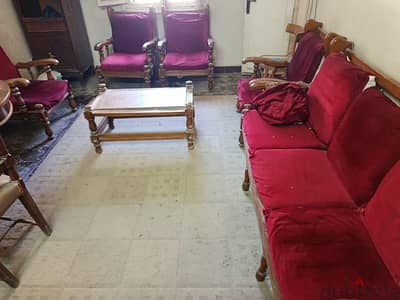 غرفه انتزيه  بحاله جيده جدا من 7 قطع بالتنجيد فقط بدون كفرات