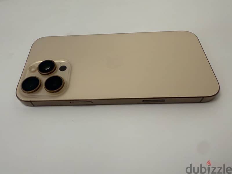 Apple - iPhone 16 Pro Max 1