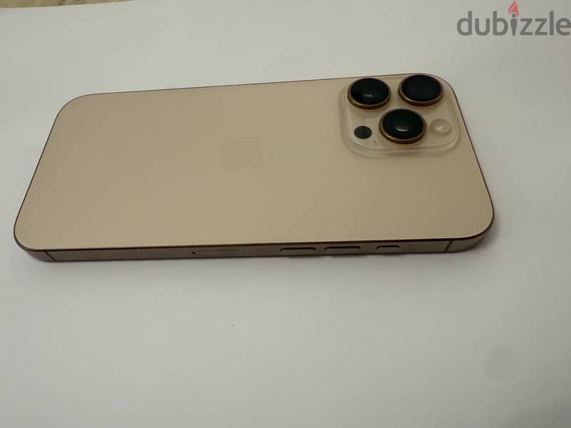 Apple - iPhone 16 Pro Max 4