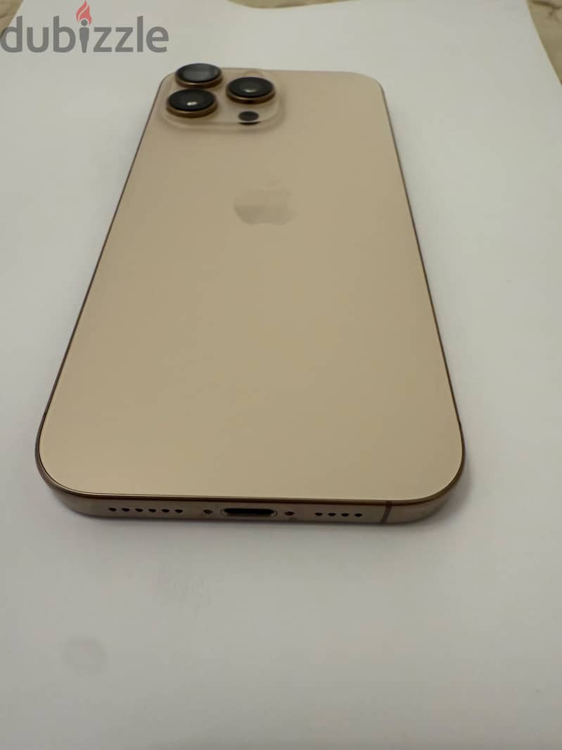 Apple - iPhone 16 Pro Max 6