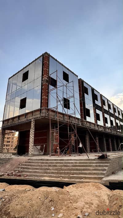 Opportunity not to be missed, shop ready for delivery in a mall in the first neighborhood in the best location, on installment at a bargain price