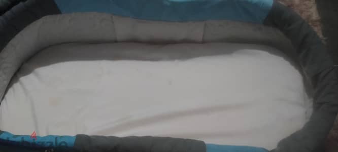 سرير اطفال