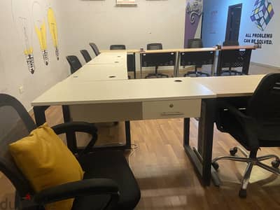 Office Desks- مكاتب شركة