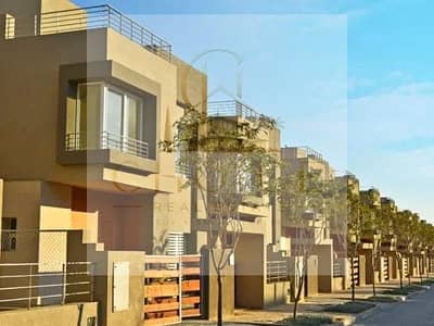 Corner 3-bedroom townhouse for resale by the owner at a bargain price—featuring a prime location within the project—available with a down payment and