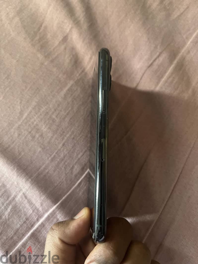 Apple - iPhone 11 Pro 3