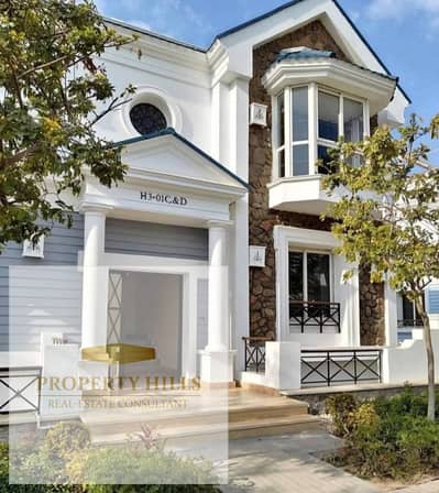 Standalon Villa in Mountain View facing the Public Prosecutor's Office fully finished and immediate delivery suitable for family housing