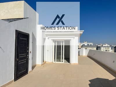 إي فيلا روف كورنر للإيجار في Mountain View Hyde Park | 305م | روف خاص وتوزيع عائلي مميز