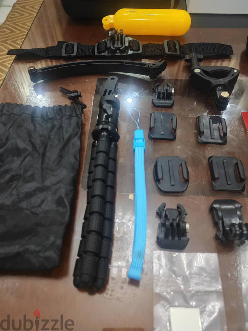 insta 360 x5 8k full package uae version - new - with neewer acceso 2