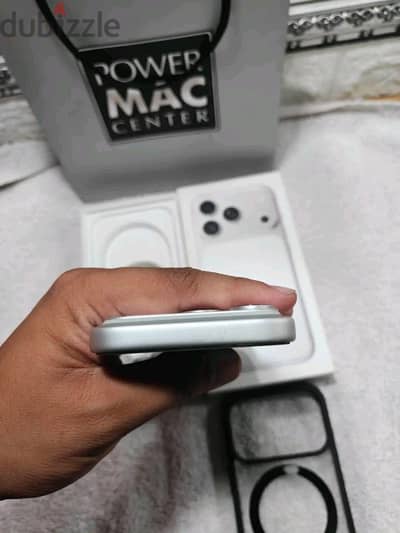 آبل - آيفون 17 برو