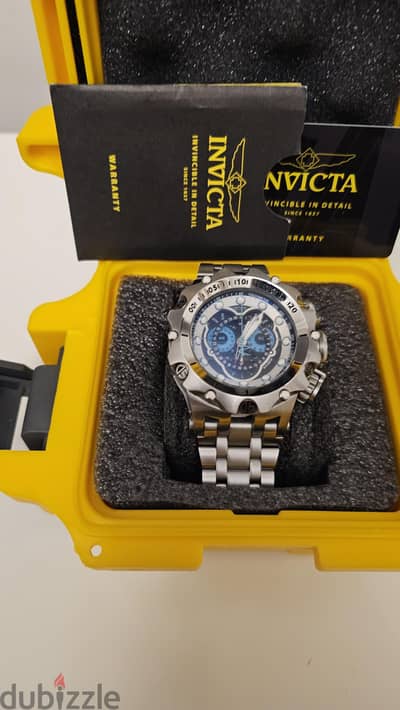invicta venom hybird