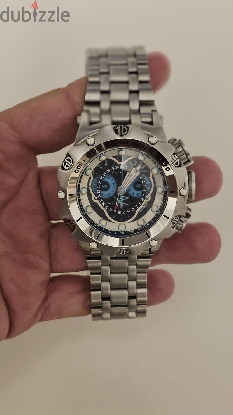 invicta venom hybird 1