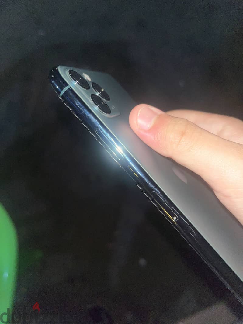 Apple - iPhone 11 Pro Max 1