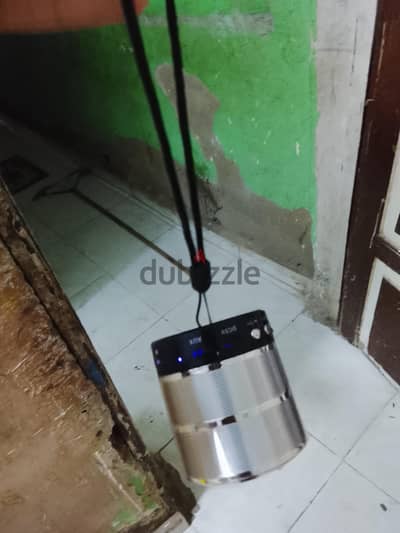 سماعه جيده وصغيره في الحجم وقويه جدا صوتيا