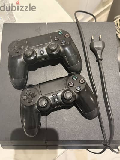 PS4 with 2 controllers