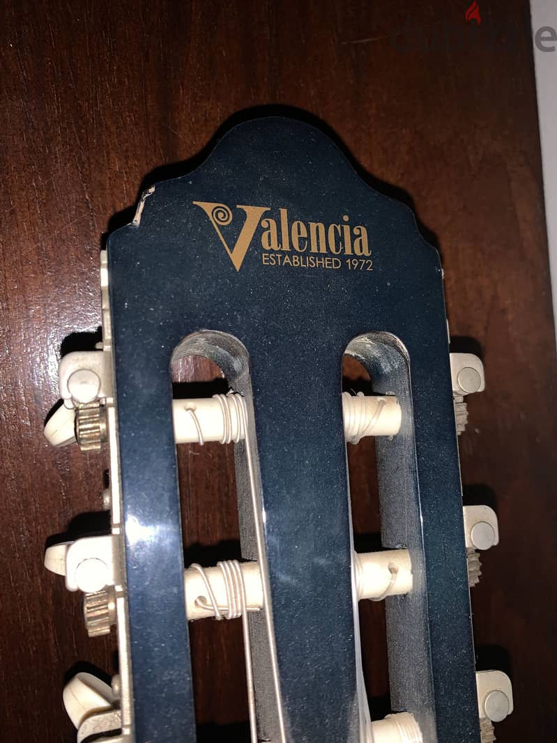 Valencia guitar vc104 2