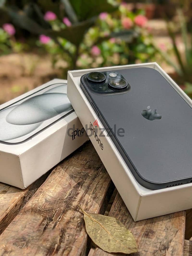 ايفون ١٥ مساحه ١٢٨ جيجا-Ios27- بالكرتونه -زيرو ضريبه -اللون الاسود 8