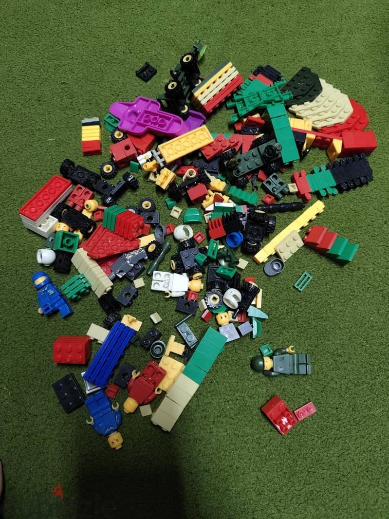 Random Lego parts 1