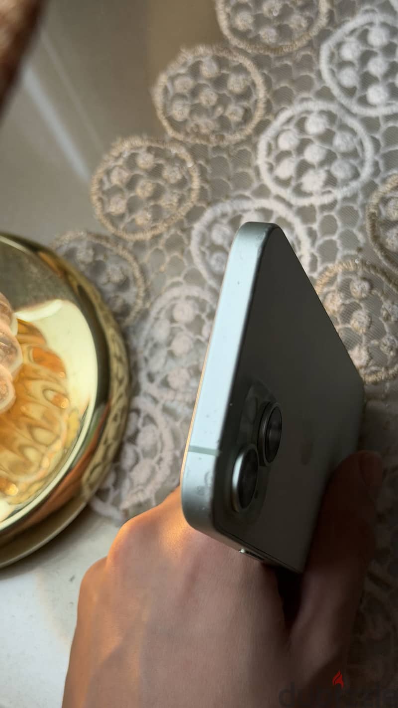 Apple - iPhone 15 4
