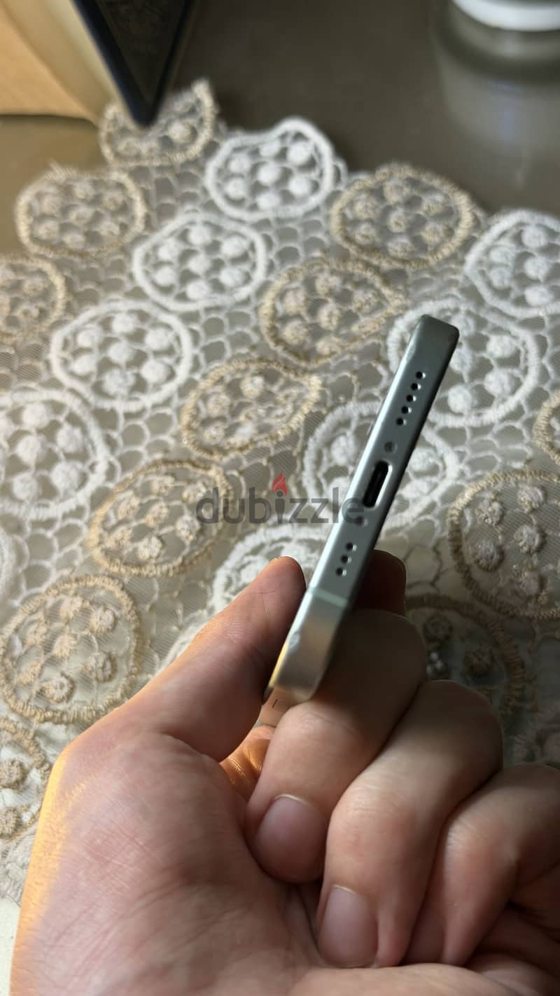 Apple - iPhone 15 8