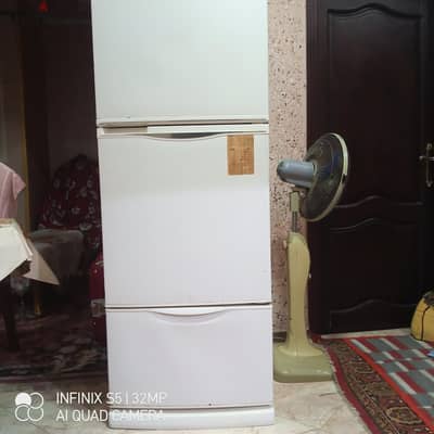 تلاجة توشيبا 16 قدم للبيع  مطلوب 10000