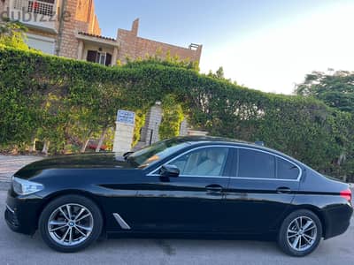 بي ام دبليو 520 2019