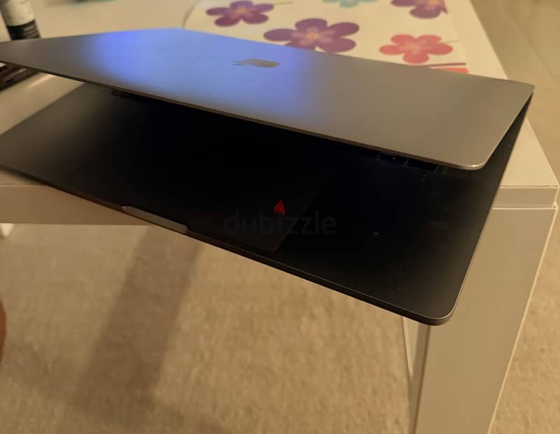 MacBook Pro 15-inch 2016 – Touch Bar 1