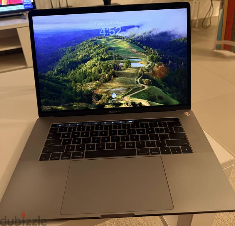 MacBook Pro 15-inch 2016 – Touch Bar 6