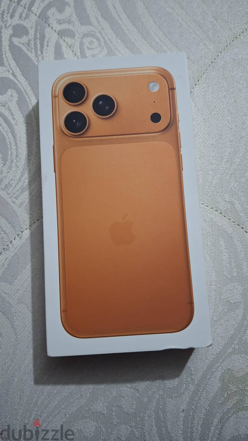 Apple - iPhone 17 Pro Max 4