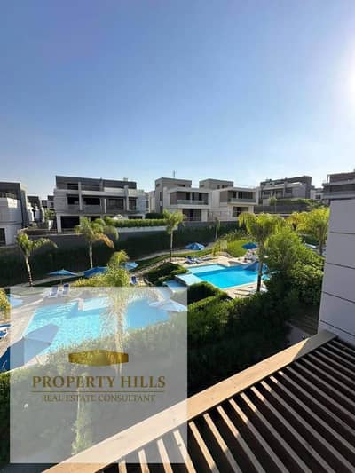Villa on University Axis for sale at the lowest price in the market.