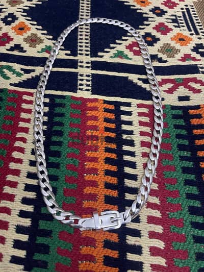 سلسلة فضه للبيع
