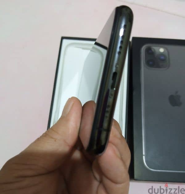 iphone 11 pro 4