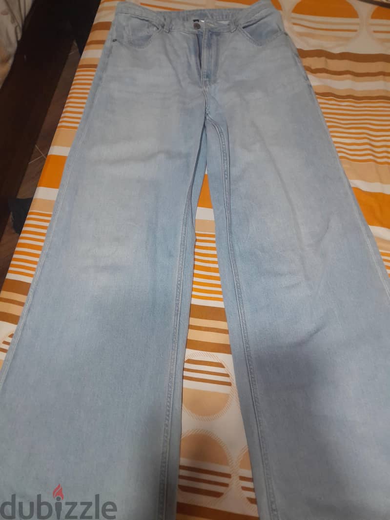 light blue h&m jeans 1