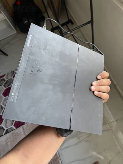 بلايستيشن 4 عادي (PS4 Fat) + ألعاب