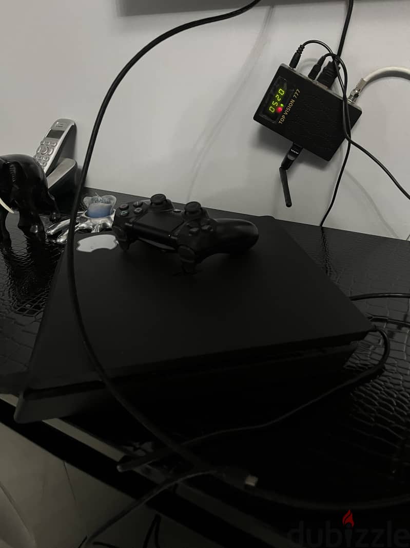 playstation 4 slim (ps4 slim) used 2
