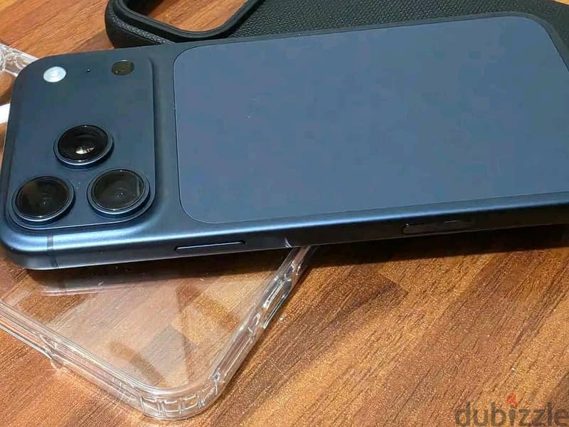 Apple - iPhone 17 Pro Max 1